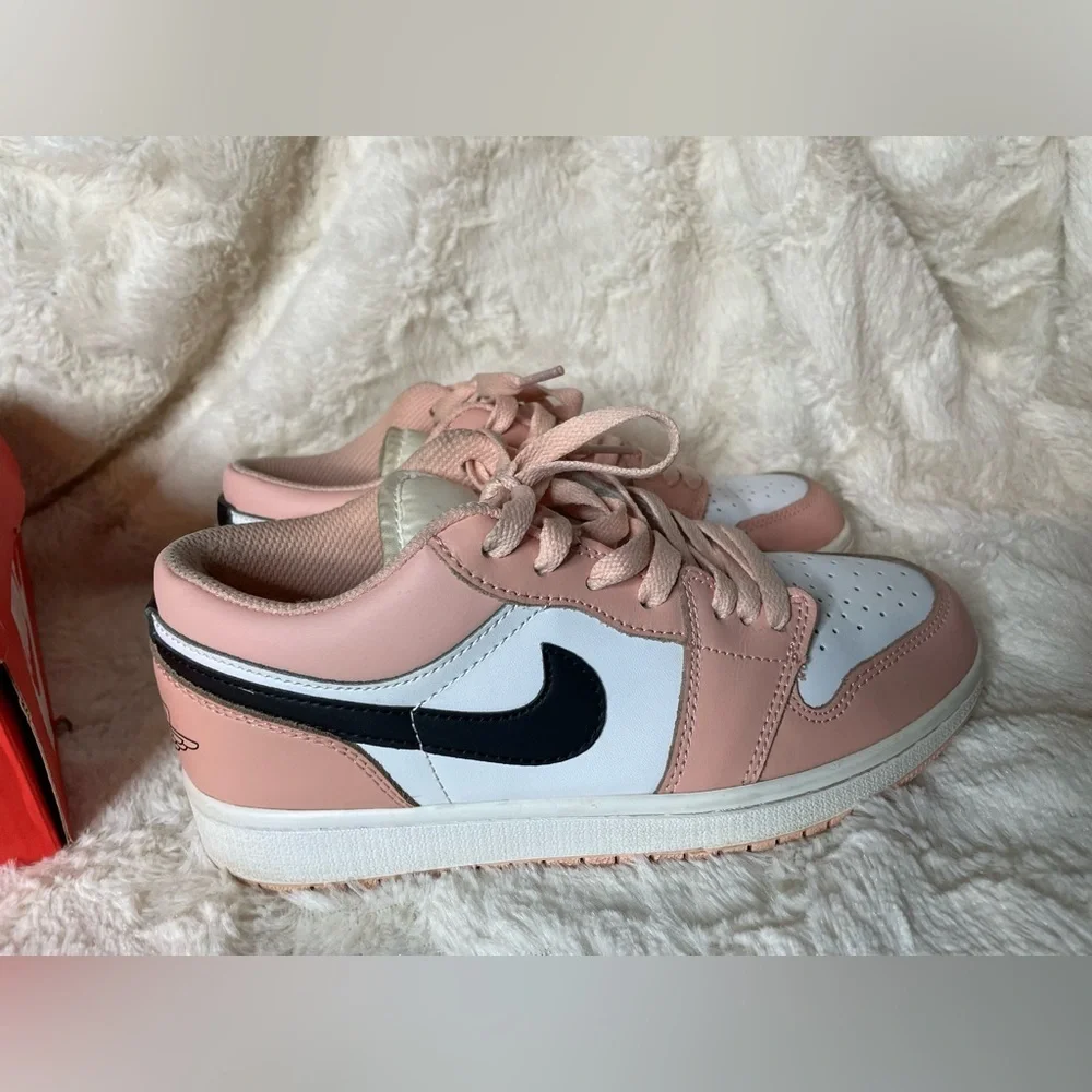Size 7- Nike Air Jordan 1 Low GS ‘Light Arctic Pink’